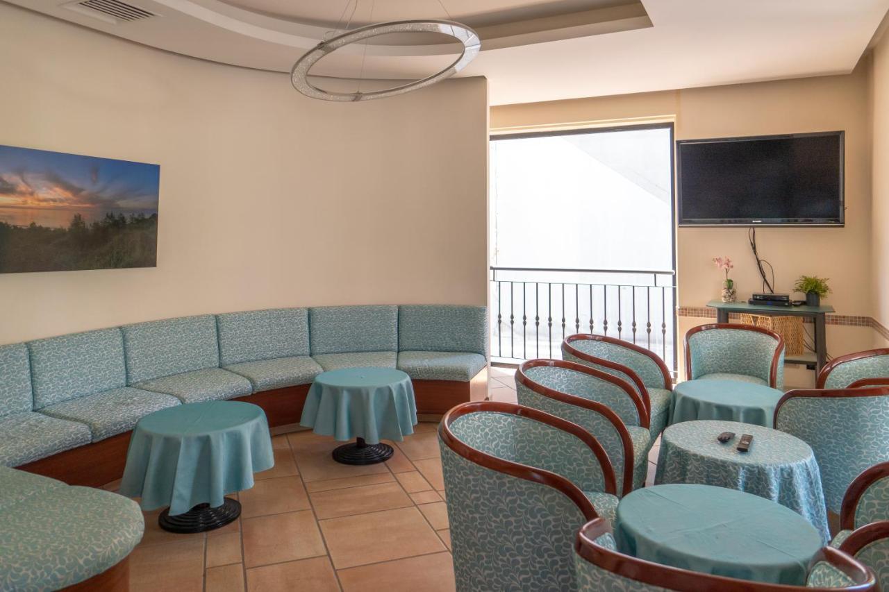 Hotel Tiglio Ρίμινι Εξωτερικό φωτογραφία
