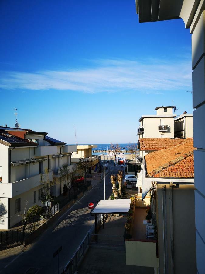 Hotel Tiglio Ρίμινι Εξωτερικό φωτογραφία