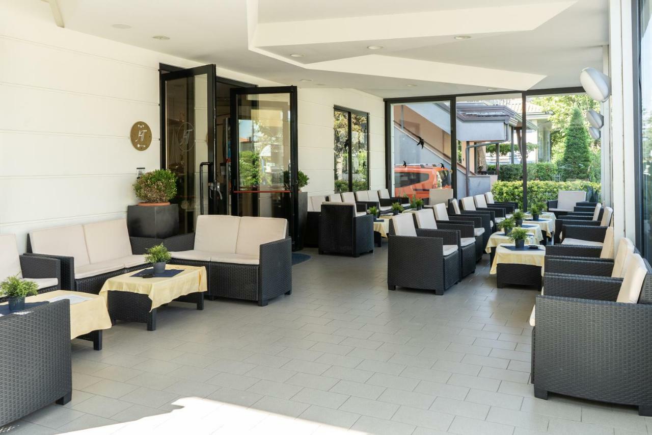 Hotel Tiglio Ρίμινι Εξωτερικό φωτογραφία