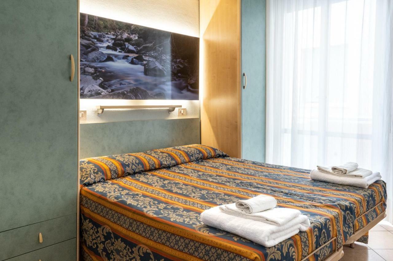 Hotel Tiglio Ρίμινι Εξωτερικό φωτογραφία
