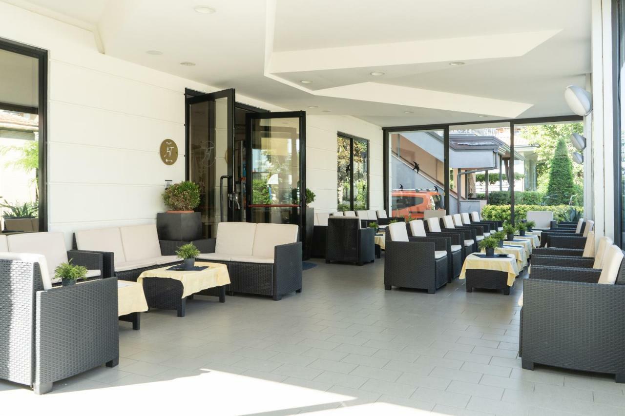Hotel Tiglio Ρίμινι Εξωτερικό φωτογραφία